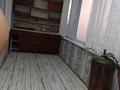 2-бөлмелі пәтер · 49.5 м² · 3/4 қабат, Акынбекова 127, бағасы: 12 млн ₸ в Арыси — фото 5