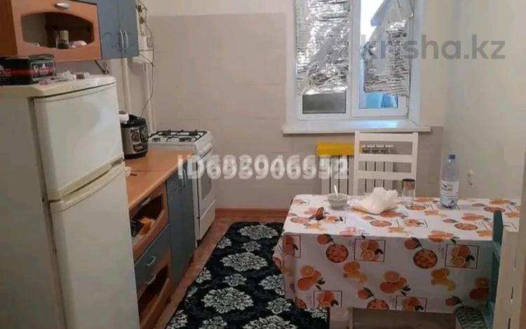 2-бөлмелі пәтер · 55 м² · 8/9 қабат, Нур Актобе 12, бағасы: 16.5 млн ₸ — фото 2