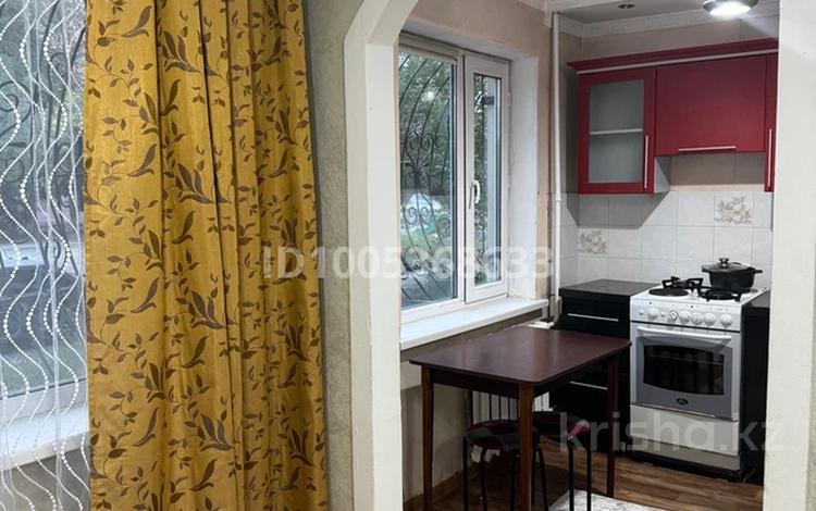 1-комнатная квартира · 48 м² · 1/5 этаж, 408 квартал 19 за 8 000 ₸ в Семее — фото 2