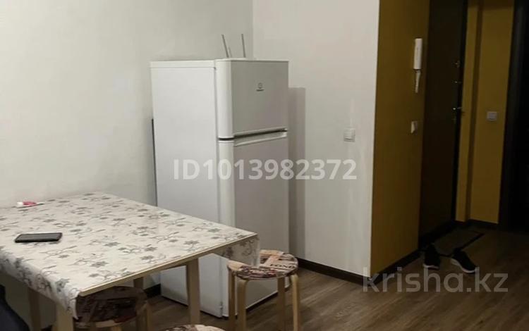 2-бөлмелі пәтер · 43 м² · 9/10 қабат, мкр Аксай, Б. Момышулы 25, бағасы: 31.5 млн ₸ в Алматы, Ауэзовский р-н — фото 2