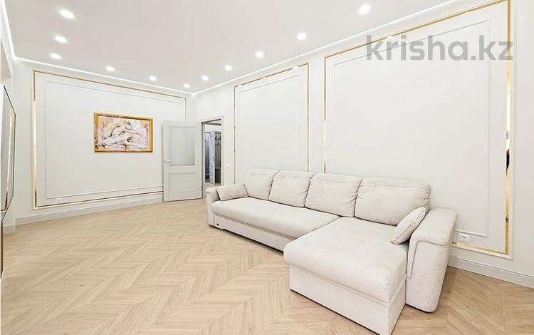 2-бөлмелі пәтер · 80 м² · 8/20 қабат, Гагарина 310 — Аль-Фараби, бағасы: 500 000 ₸ в Алматы, Бостандыкский р-н — фото 2