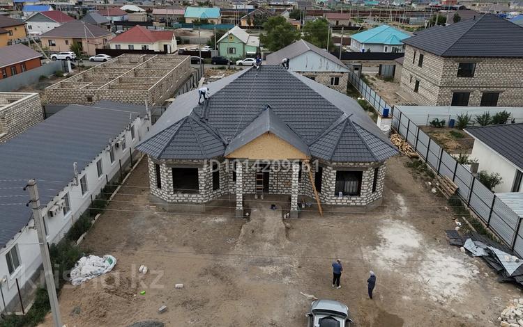 Отдельный дом · 6 комнат · 260 м² · 8.32 сот., мкр Аксай-2, 3 5 за 20 млн ₸ в Атырау — фото 2
