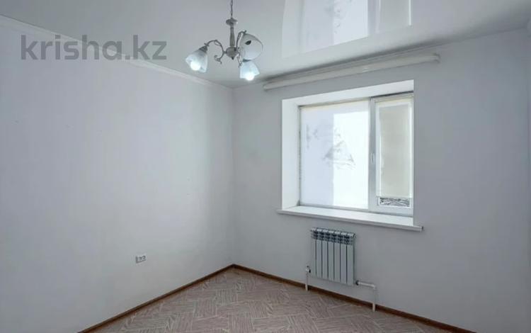 2-комнатная квартира · 65 м² · 2/5 этаж, мкр. Алтын орда за 22 млн ₸ в Актобе — фото 13