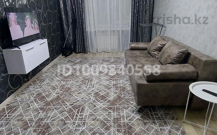 2-бөлмелі пәтер · 48 м² · 1/3 қабат, Семёновой 5 — Площадь, ДК, новая больница, бағасы: 15 000 ₸ в Риддере — фото 2