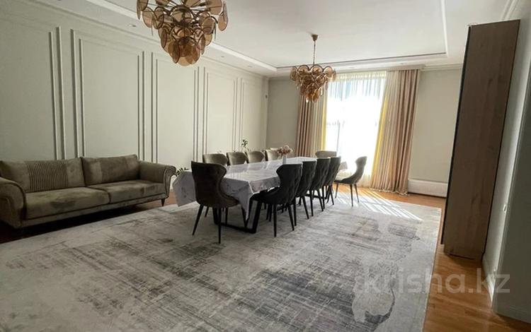 Отдельный дом · 7 комнат · 490 м² · 10 сот., Ляззат Асанова — Кабанбай батыра за 160 млн 〒 в Талдыкоргане — фото 2