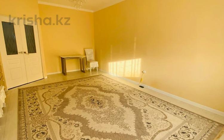 2-комнатная квартира · 73 м² · 7/16 этаж, мкр. Алмагуль 22 за 24.5 млн ₸ в Атырау — фото 4
