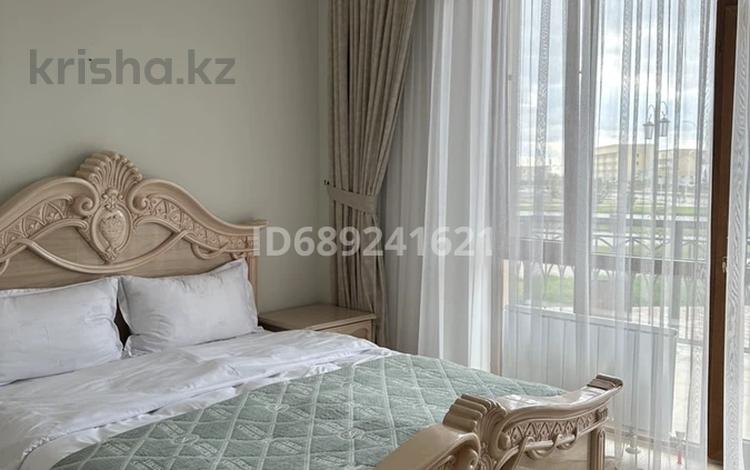 2-комнатная квартира · 70 м² · 1/3 этаж, Батырбекова 21/1 за 17 000 〒 в Туркестане — фото 2