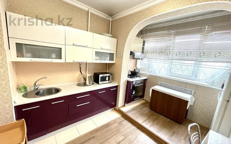 3-комнатная квартира, 70 м², 5/9 этаж, мкр Аксай-2