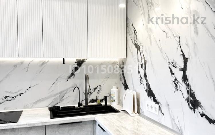 3-комнатная квартира · 95 м² · 4/10 этаж, мкр Юго-Восток, Ашимова 15 за 70 млн ₸ в Караганде, Казыбек би р-н — фото 2