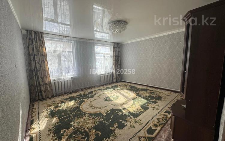 Жеке үй · 4 бөлме · 90 м² · 10 жүзд., Лазо, бағасы: 17 млн ₸ в Актобе, мкр Гормолзавод — фото 2