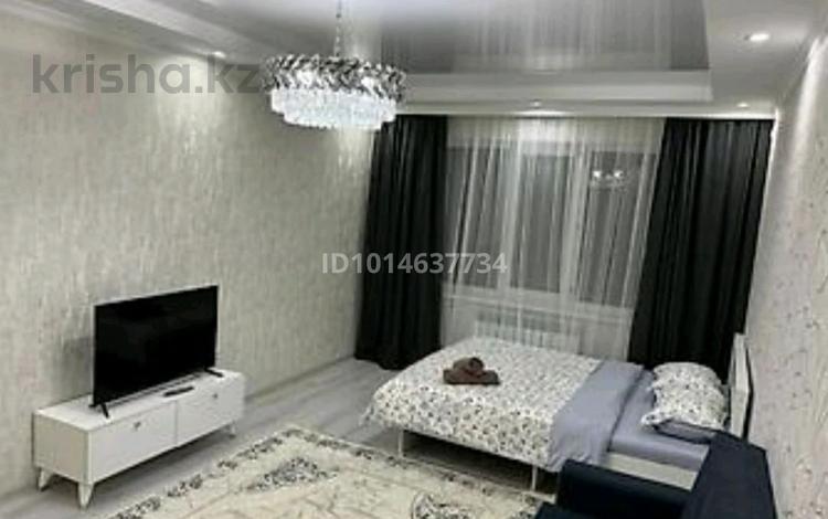 1-комнатная квартира · 45 м², мкр Комсомольский, Мангилик ел за 18 000 ₸ в Астане, Есильский р-н — фото 2