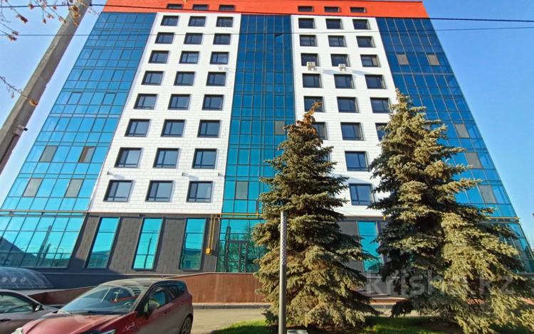 3-комнатная квартира, 105.2 м², 4/9 этаж, Каирбекова 31