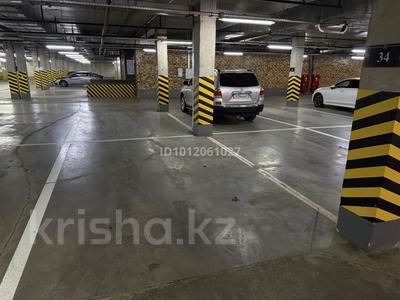 Паркинг · Сауран 10б — Сауран-Алматы, бағасы: 30 000 ₸ в Астане, Есильский р-н