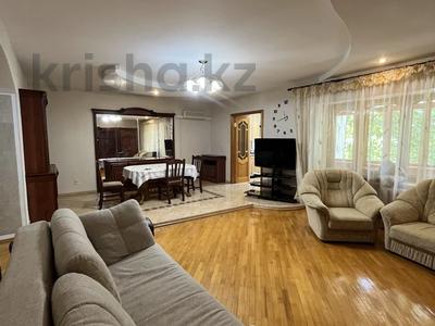 3-бөлмелі пәтер · 86.1 м² · 2/4 қабат, Аманжолова 116, бағасы: 300 000 ₸ в Уральске