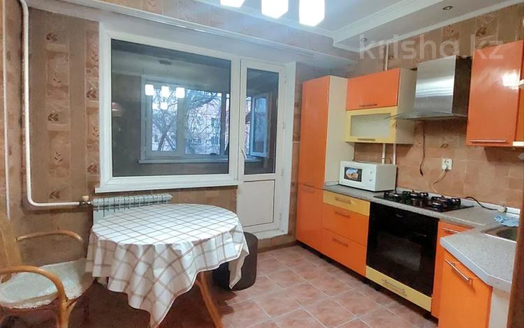 1-комнатная квартира · 38 м² · 4/5 этаж, ТУЛЕБАЕВА 19 — МАКАТАЕВА за 250 000 ₸ в Алматы, Алмалинский р-н — фото 2
