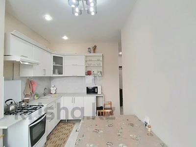 2-комнатная квартира · 54 м² · 7/10 этаж, Самал — 10мкр-н, ГЭН, 37школа за 23.9 млн ₸ в Уральске