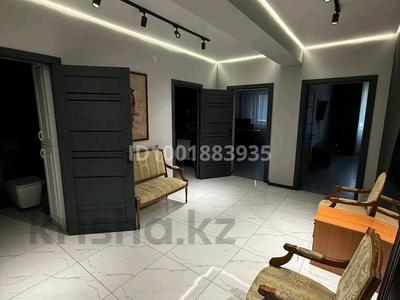 Пәтерлер в Алматы: 2-бөлмелі пәтер · 70.5 м² · 3/9 қабат, Богенбай батыра 23/3, бағасы: 480 000 〒 2-бөлмелі пәтер · 70.5 м² · 3/9 қабат, Богенбай батыра 23/3, бағасы: 480 000 〒 в Алматы, Медеуский р-н