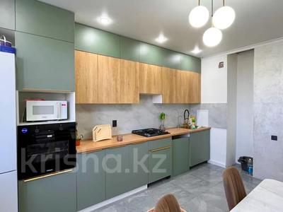 3-бөлмелі пәтер · 90 м² · 4/5 қабат, Самал 33 а, бағасы: 300 000 ₸ в Талдыкоргане