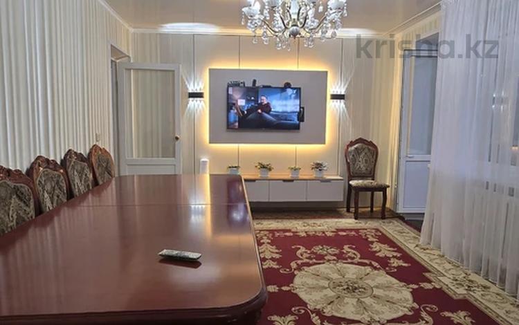 3-бөлмелі пәтер · 62.5 м² · 10/14 қабат, назарбаева 244, бағасы: 20 млн ₸ в Уральске — фото 2