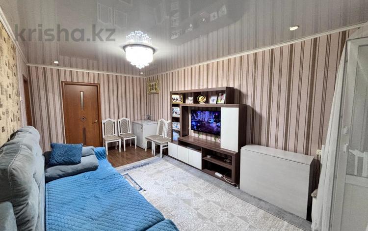 2-бөлмелі пәтер · 44.4 м² · 4/5 қабат, 15-шағынаудан — 15 микрорайон, 17 микрорайон, бағасы: 11 млн ₸ в Караганде, Алихана Бокейханова р-н — фото 5