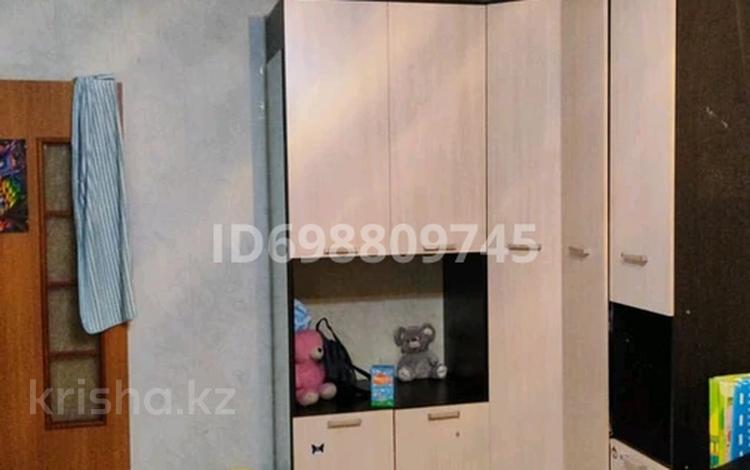 1-комнатная квартира · 44 м² · 3/5 этаж, Майкудук, Майкудук, 18й микрорайон 1 за 9 млн ₸ в Караганде, Алихана Бокейханова р-н — фото 2