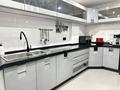 4-комнатная квартира · 167 м² · 9/16 этаж, Бактыгерея Кулманова 1а за 83 млн 〒 в Атырау — фото 9