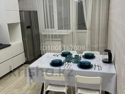 3-комнатная квартира · 120 м² · 1/10 этаж, мкр. Алтын орда, Сактаган Баишева 7а — Гипермаркет Дина, Sky park, облгаи за 30 000 〒 в Актобе