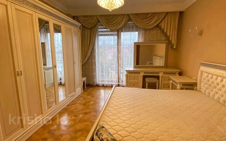 4-комнатная квартира, 160 м², 5/6 этаж помесячно, Фурманова 301