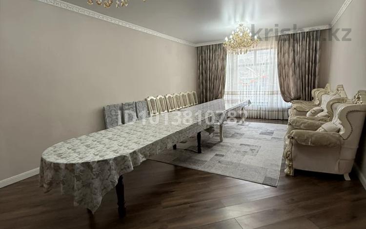 Дом · 4 комнаты · 500 м², Каратальская 148 — По ближе Акпейыл ресторан за 80 000 ₸ в Талдыкоргане — фото 2