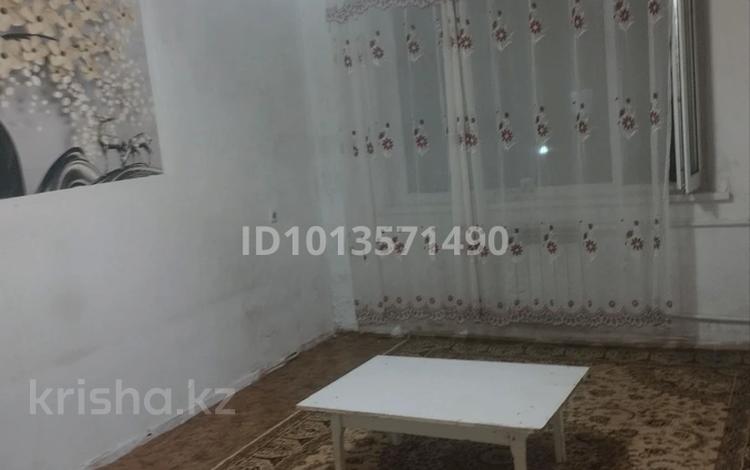 1-комнатная квартира · 30 м² · 5 этаж, 117 квартал 4 поезд 53 — Находится возле заправке рядом остановка за 80 000 ₸ в Темиртау — фото 2