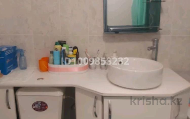 2-бөлмелі пәтер · 74 м² · 7/16 қабат, мкр Шугыла, Жуалы, бағасы: 35.5 млн ₸ в Алматы, Наурызбайский р-н — фото 2