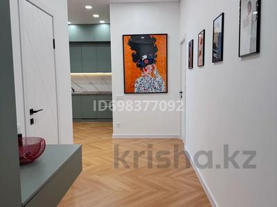 3-бөлмелі пәтер · 100 м² · 7/10 қабат, Наурызбай батыра — Сатпаева | Сейфуллина | Forum | Новая площадь, бағасы: 120 млн ₸ в Алматы, Бостандыкский р-н