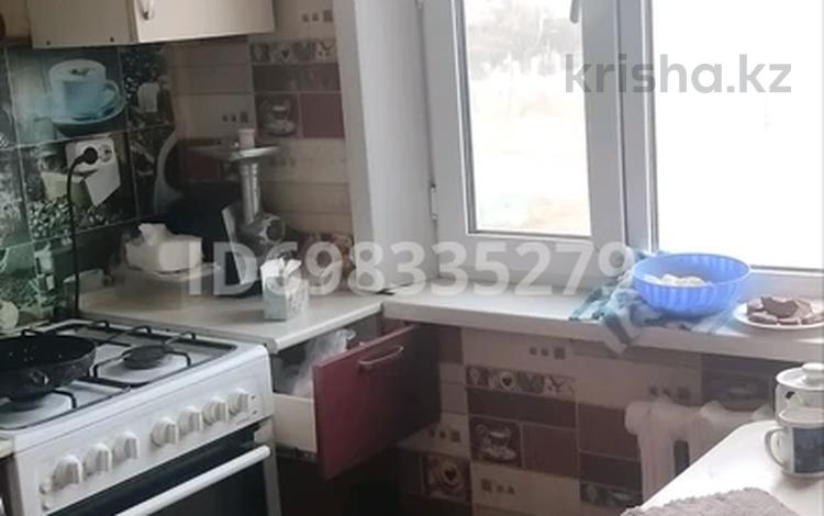 3-комнатная квартира · 63 м² · 2/5 этаж, Майкудук, Майқұдық, 15-шағынаудан 29 за 15.4 млн ₸ в Караганде, Алихана Бокейханова р-н — фото 2