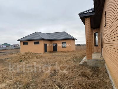 Отдельный дом · 6 комнат · 306 м² · 10 сот., Строитель-2 д.428/а за 33 млн ₸ в Актобе, жилой массив Жанатурмыс
