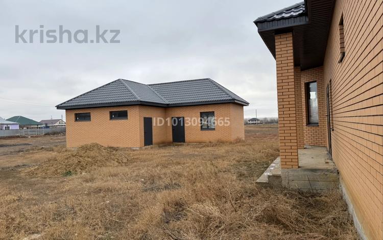 Отдельный дом · 6 комнат · 306 м² · 10 сот., Строитель-2 д.428/а за 33 млн ₸ в Актобе, жилой массив Жанатурмыс — фото 2