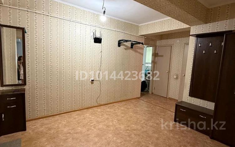 3-бөлмелі пәтер · 87 м² · 8/9 қабат, Аль Фараби 34, бағасы: 31.6 млн ₸ в Усть-Каменогорске — фото 2