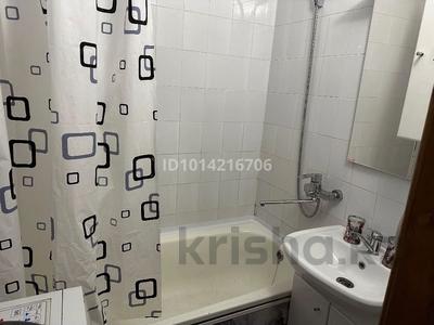 3-комнатная квартира · 62 м² · 3/9 этаж, мкр 8, 101 стрелковой бригады 7 — школа 17, ТД Науырыз за 20.5 млн ₸ в Актобе