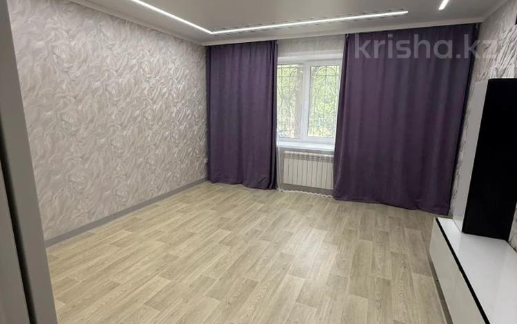 2-бөлмелі пәтер · 56.18 м² · 1/5 қабат, Кунаева, бағасы: 23.5 млн ₸ в Уральске — фото 2