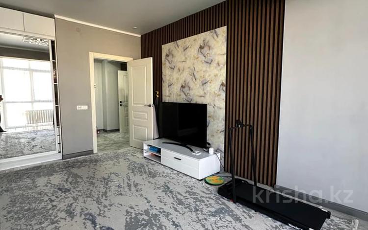 1-бөлмелі пәтер · 48 м² · 4/5 қабат, Абылай хана 2/5, бағасы: 25.8 млн ₸ в Каскелене — фото 2