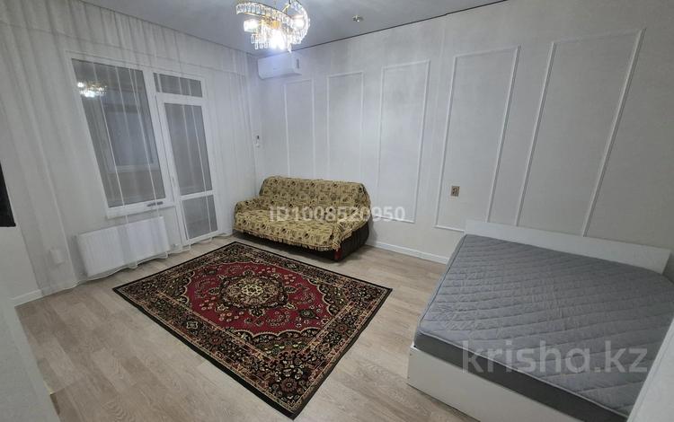 1-комнатная квартира · 41 м² · 1/12 этаж, мкр Акниет, К. Толеметова 83 за 200 000 〒 в Шымкенте, Абайский р-н — фото 3