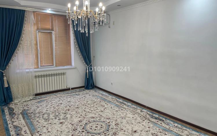 2-бөлмелі пәтер · 70 м² · 6/6 қабат, мкр Нурсая 62, бағасы: 180 000 ₸ в Атырау — фото 2