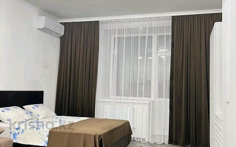1-комнатная квартира · 40 м² · 8/9 этаж, Камзина 41/1 за 17 000 ₸ в Павлодаре — фото 3