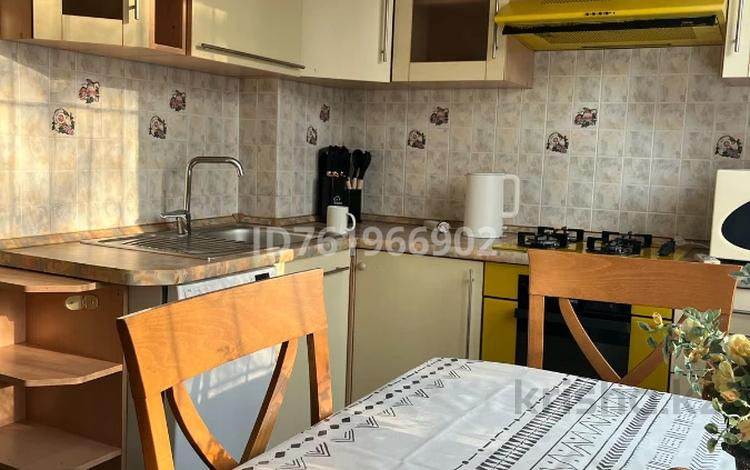 1-комнатная квартира · 38 м² · 2/5 этаж, Достык за 300 000 ₸ в Алматы, Медеуский р-н — фото 2