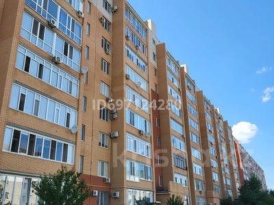 Продажа квартир в Западно-Казахстанской обл.: 3-комнатная квартира · 105 м² · 6/9 этаж, мкр Кадыра Мырза-Али 11 за 46 млн 〒 3-комнатная квартира · 105 м² · 6/9 этаж, мкр Кадыра Мырза-Али 11 за 46 млн 〒 в Уральске