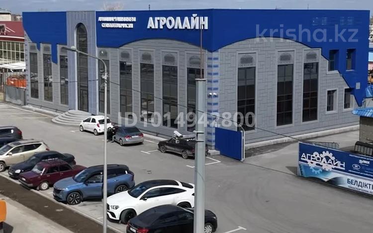 Еркін, дүкендер мен бутиктер, қоймалар · 600 м², бағасы: 2.1 млн ₸ в Костанае, 6-й микрорайон — фото 2