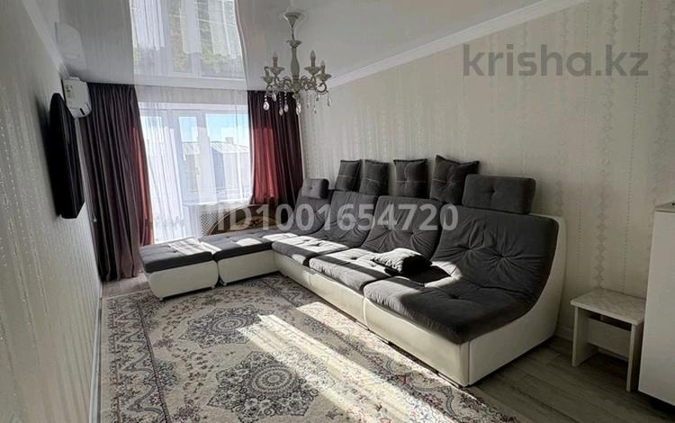 2-комнатная квартира · 45 м² · 5/5 этаж, Майкудук, Майкудук, 14й микрорайон 22 за 11.5 млн ₸ в Караганде, Алихана Бокейханова р-н — фото 2