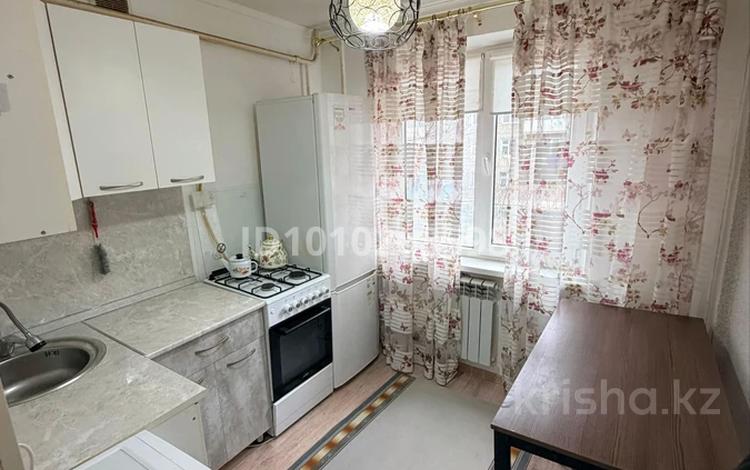 1-комнатная квартира · 35 м² · 2 этаж, Привокзальный 5 мкр 9 за 130 000 ₸ в Атырау, мкр Привокзальный-5 — фото 2