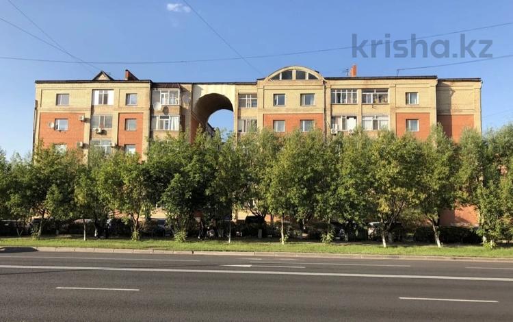 3-комнатная квартира, 95 м², 2/5 этаж, Кудайбердиулы — Бехтерева