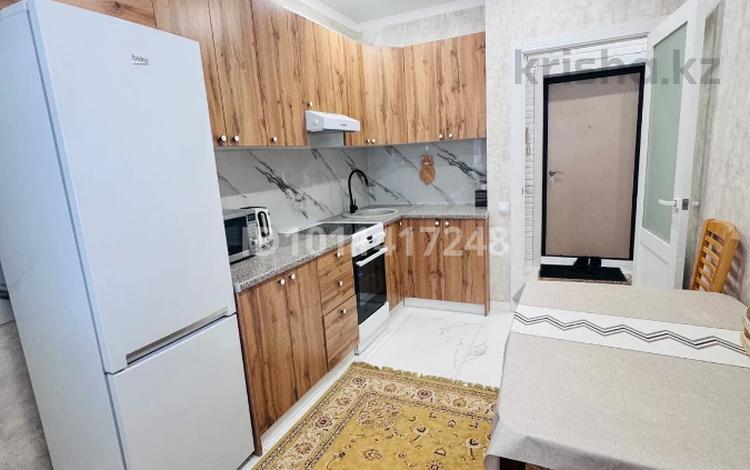 1-комнатная квартира · 39 м² · 4/22 этаж, Роза Багланова 6 за 220 000 ₸ в Астане, Нура р-н — фото 15