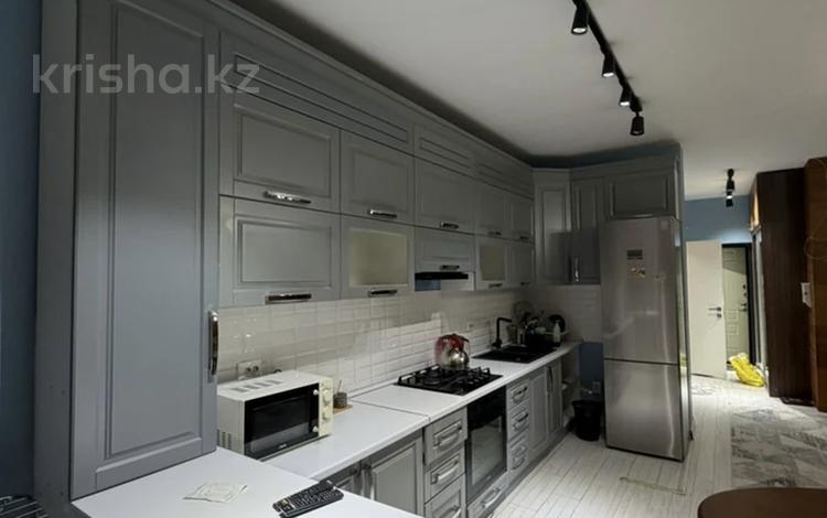 2-комнатная квартира · 90 м² · 9/10 этаж, 18-й микрорайон 89 за 300 000 ₸ в Шымкенте, Енбекшинский р-н — фото 2